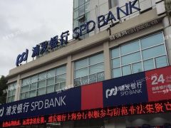 成熟的生活广场小商铺出租