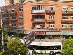 商铺静安区鸿兴路37号商业教育陪训办公门面招租