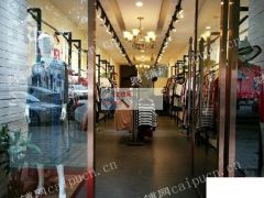 个人服装店转让也可转租可做美容美发美甲足疗按摩百货超市A