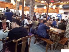 盈利中商场沿街一楼餐饮旺铺转让
