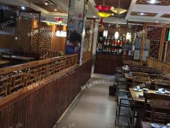 因移民经营赢利中火锅店急转