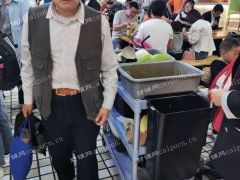 徐汇区黄金地段店面，转让费8万