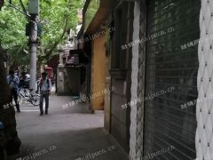  紧邻淮海路商圈旺铺转出面积小总价低