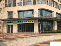 万达纯一楼沿街商铺 可分割 可做包子铺 奶茶店 咖啡馆水果店