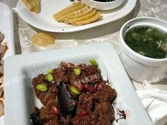 M嘉定纯一楼饭店转让  可以空转做其他行业