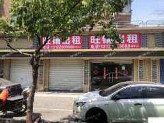  宝山万达广场对面出租旺铺，