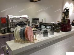万达对面临街门面，适合美容美发、教育培训、咖啡甜品简餐等