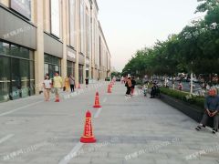 新商铺无转让费，40-600平方，江桥万达旁边可做餐饮