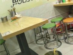 好地段人流量大，店铺转让